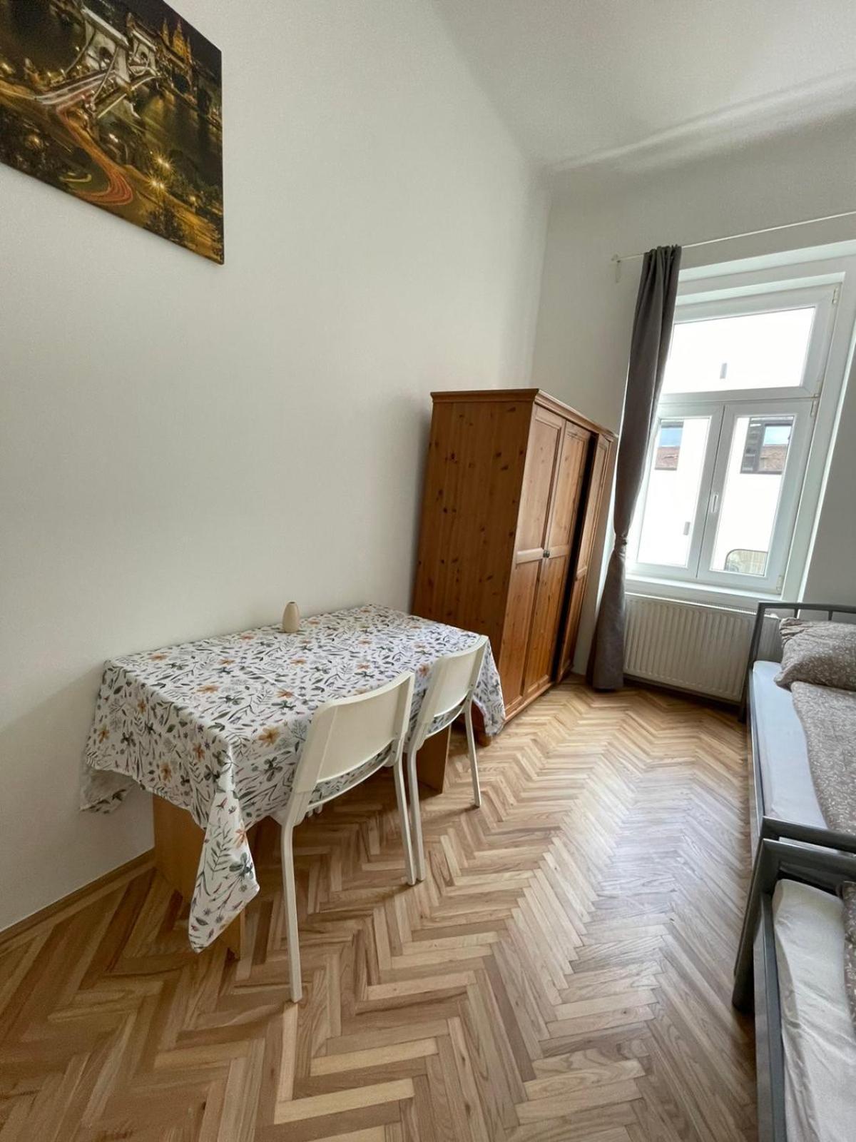 Greengary Budapest Apartments Esterno foto